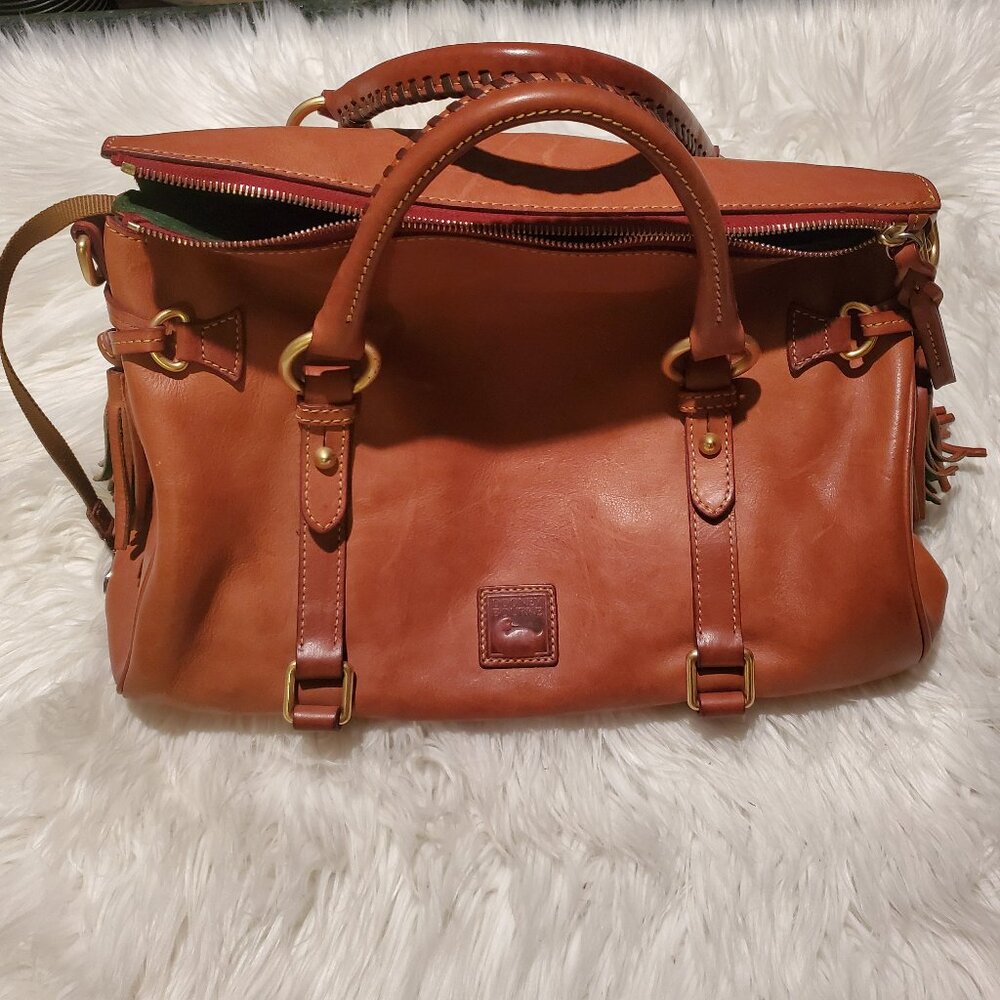 Dooney  & Bourke Florintine Satchel ( 8L940 NA)
